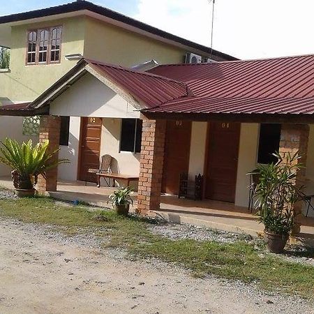 Mai Chenang Guesthouse パンタイ・サナング エクステリア 写真